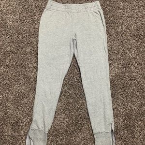 So lounge joggers